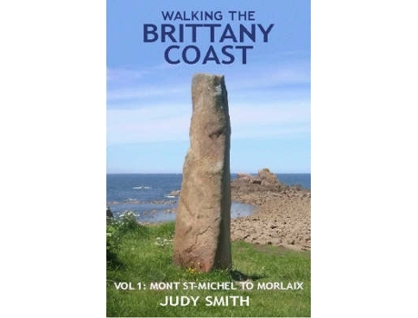 Livro walking the brittany coast de judy smith (inglês)