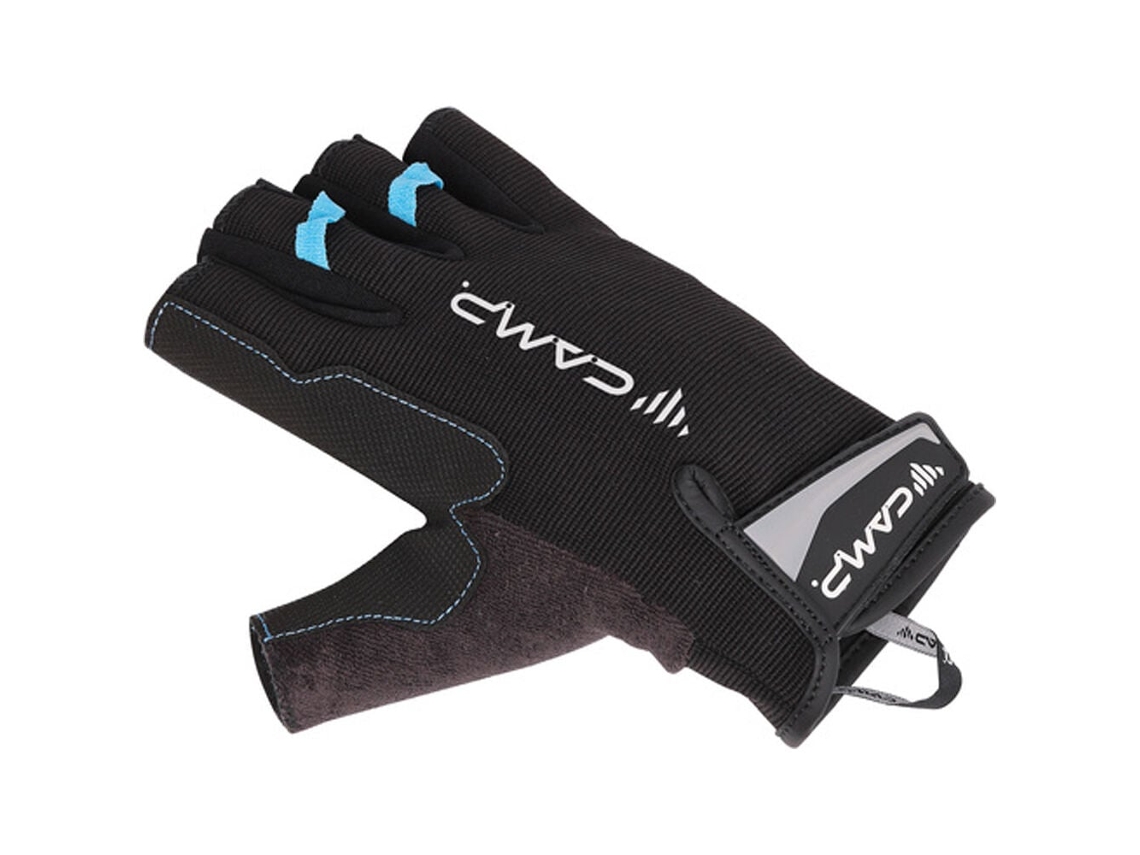 Começa o acampamento sem dedos