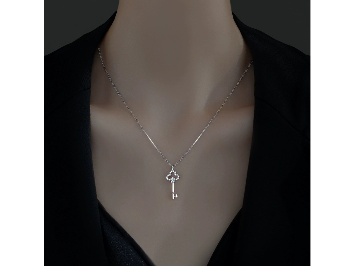 Chave da Sorte ~ Prata de Lei S925, Colar com Pingente de Chave, Design Versátil, Simples e Exclusivo. MDUG (ouro Branco)