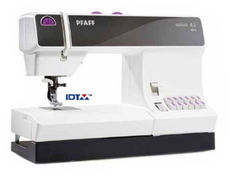 Máquina de Costura PFAFF Sele42