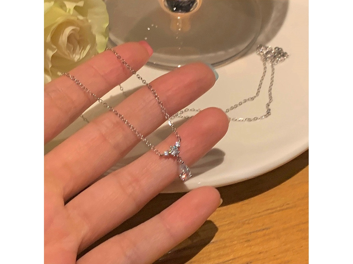 Lágrimas de Bela S925, Colar de Pescoço com Design Leve e Luxuoso, Forma de Gota, Estilo Japonês e Coreano, Fresco e Doce MDUG (prata Branco)