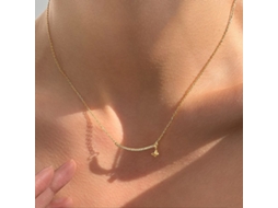 Colar com Pingente de Borboleta Sorridente em Prata de Lei S925 , com Rosto de Borboleta Sorridente Curvado, Delicado e Elegante. MDUG (dourada)
