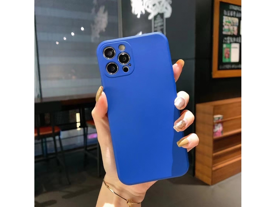 Capa Para Iphone 17 Pro Max Em Silicone Líquido Azul-marinho, Formato De Cubo Com Bordas Retas E Proteção Total.
