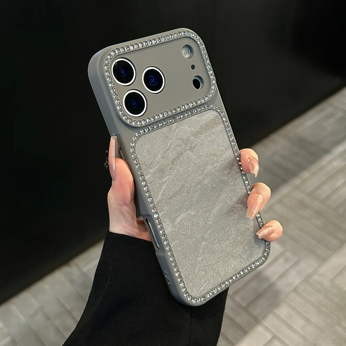 Capa De Celular De Veludo Brilhante Com Flocos De Neve (cinza) Para Iphone 16 Pro Max, Resistente A Impactos.