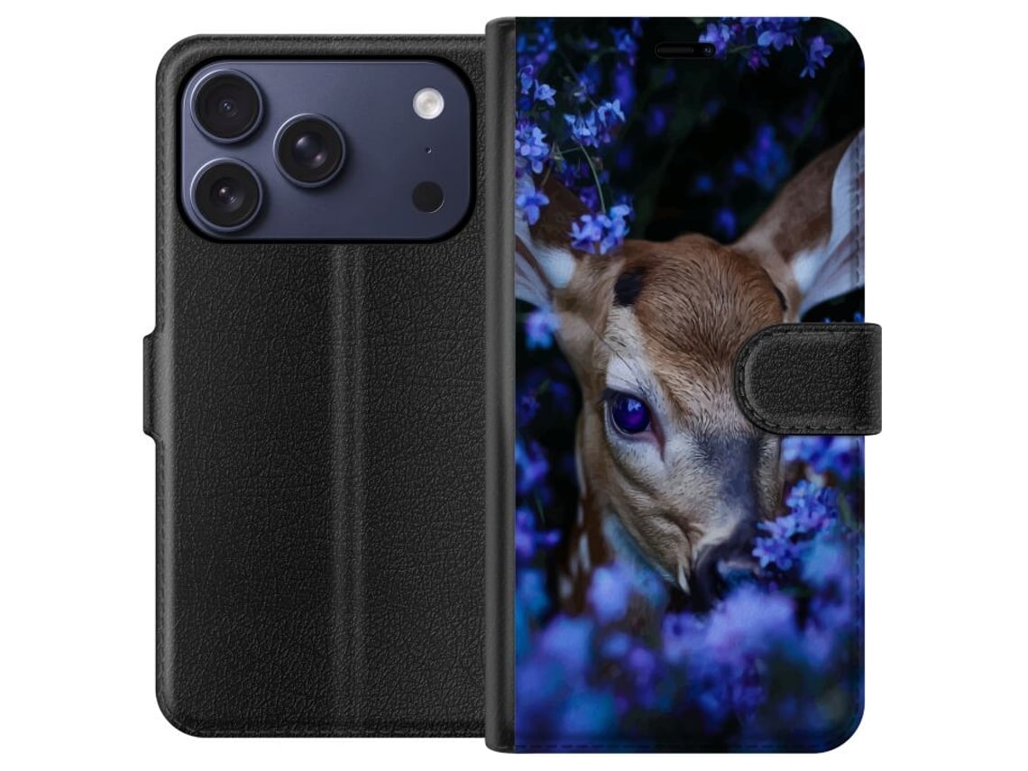 Capa Carteira Compatível Com Apple Iphone 17 Pro. Close-up De Um Cervo Rodeado Por Flores Azuis, Um Tema Natural Onírico Com Cores Suaves E Animais.