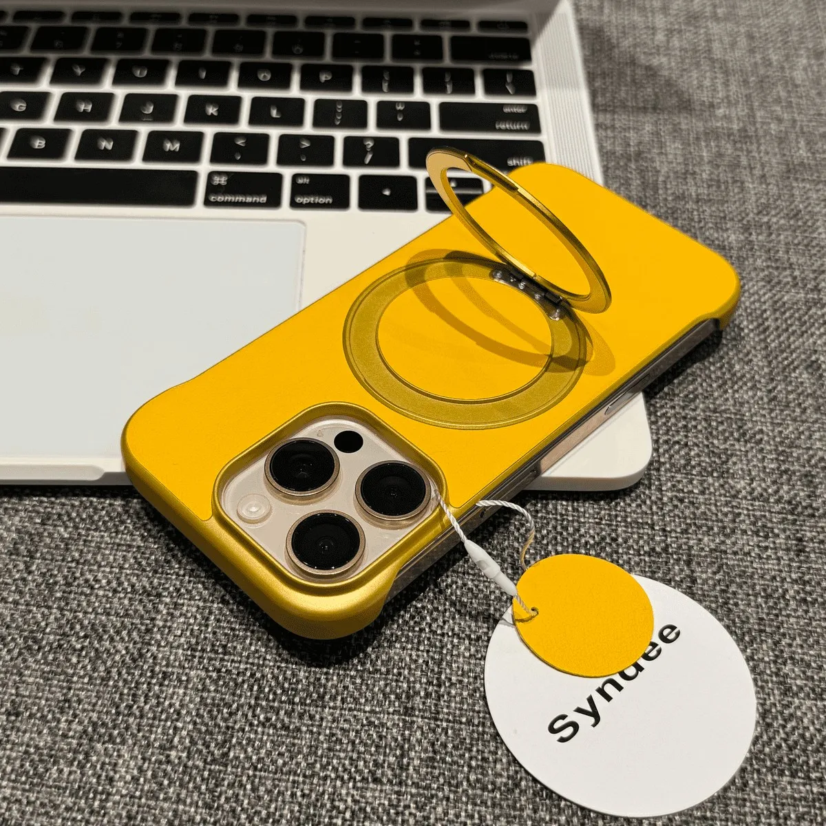 Capa Rígida Sem Moldura Em Couro Genuíno (para Iphone 17 Pro Amarelo), Com Suporte De Anel Metálico E Magsafe.