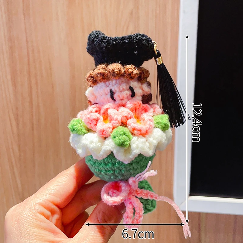 Chaveiro De Flor De Crochê Como Presente De Formatura Pode Ser Pendurado Em Uma Bolsa.