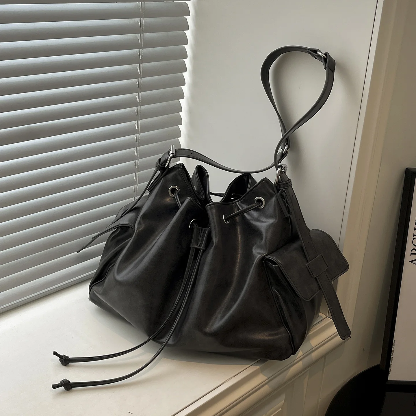 Bolsa De Luxo Estilo Saco/bolsa De Ombro/bolsa De Mão Feminina (preta), Em Couro Pu.