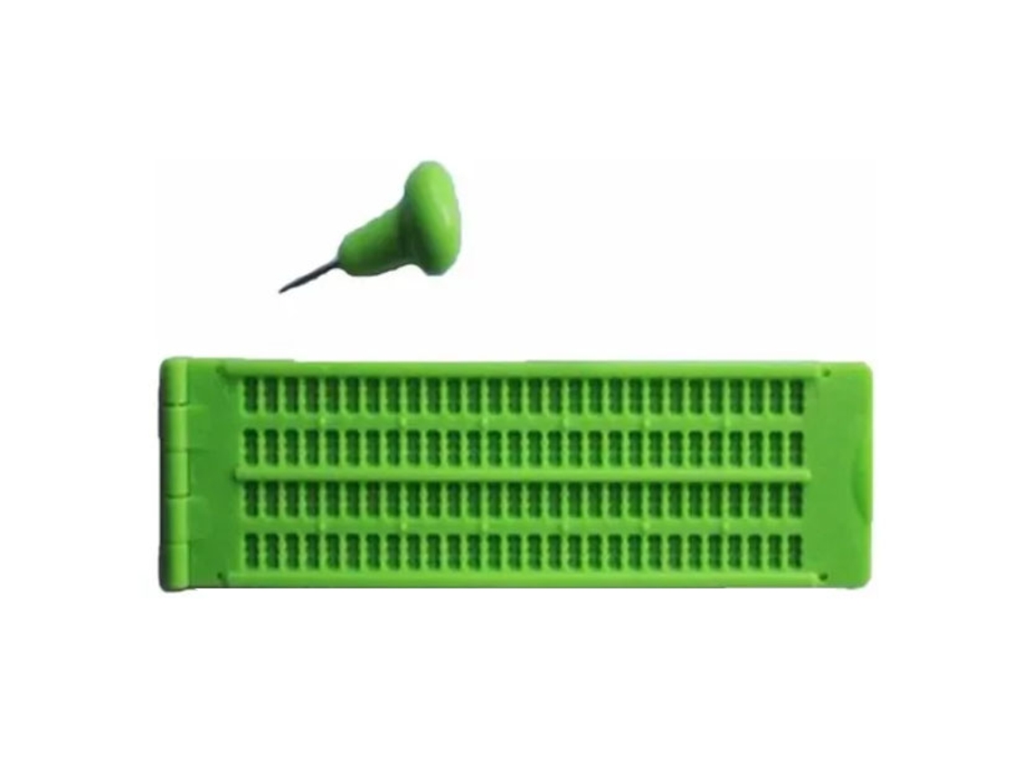 Prancheta de escrita Braille, 4 linhas, 28 células, resistente, durável e portátil, feita de plástico para aprendizagem de cegos.