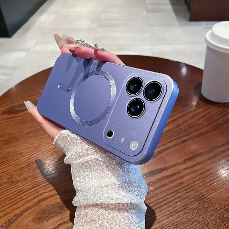 Capa De Celular Em Tpu Macio Com Pintura Metálica Roxa (iphone 16 Plus) E Proteção Para Lente De Carregamento Sem Fio.
