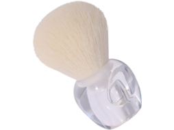 Pincel Para Esfumar Blush Com Cerdas Sintéticas, Feito De Plástico E Não Irritante.