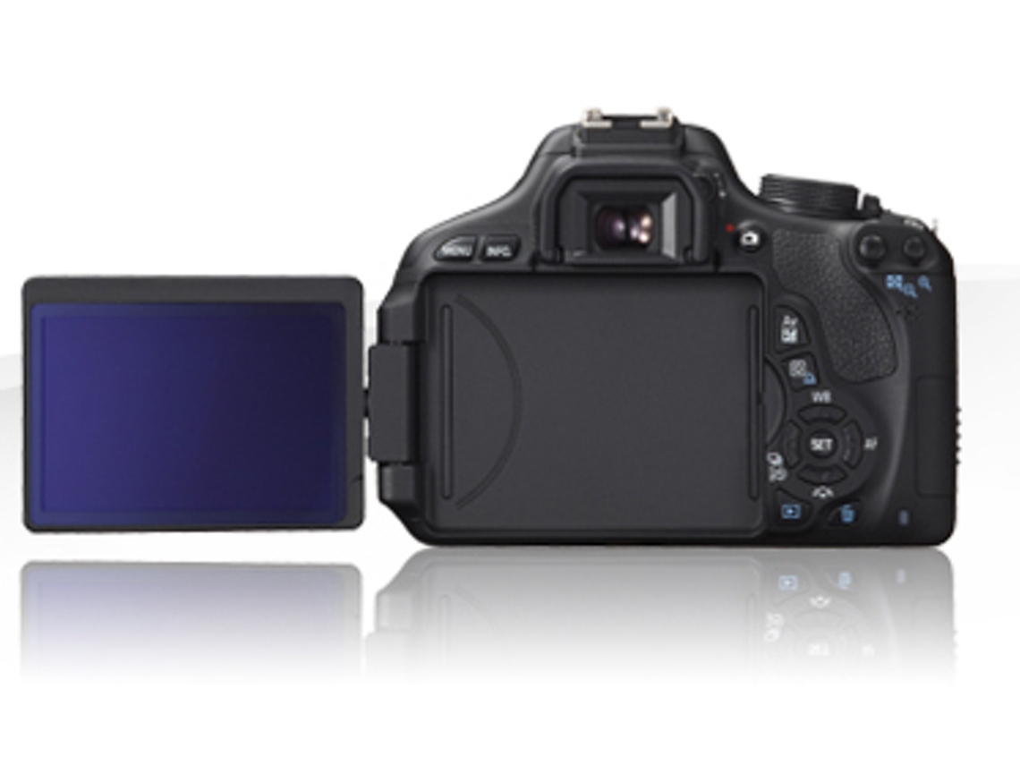 Kit Máquina Fotográfica Reflex CANON 600D + EF-S 18-55mm (Preto