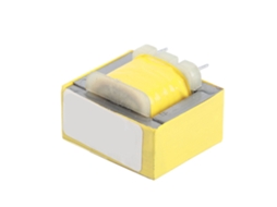 Adaptador universal de viagem YURU com 4 USB e tomada CA para 160 países