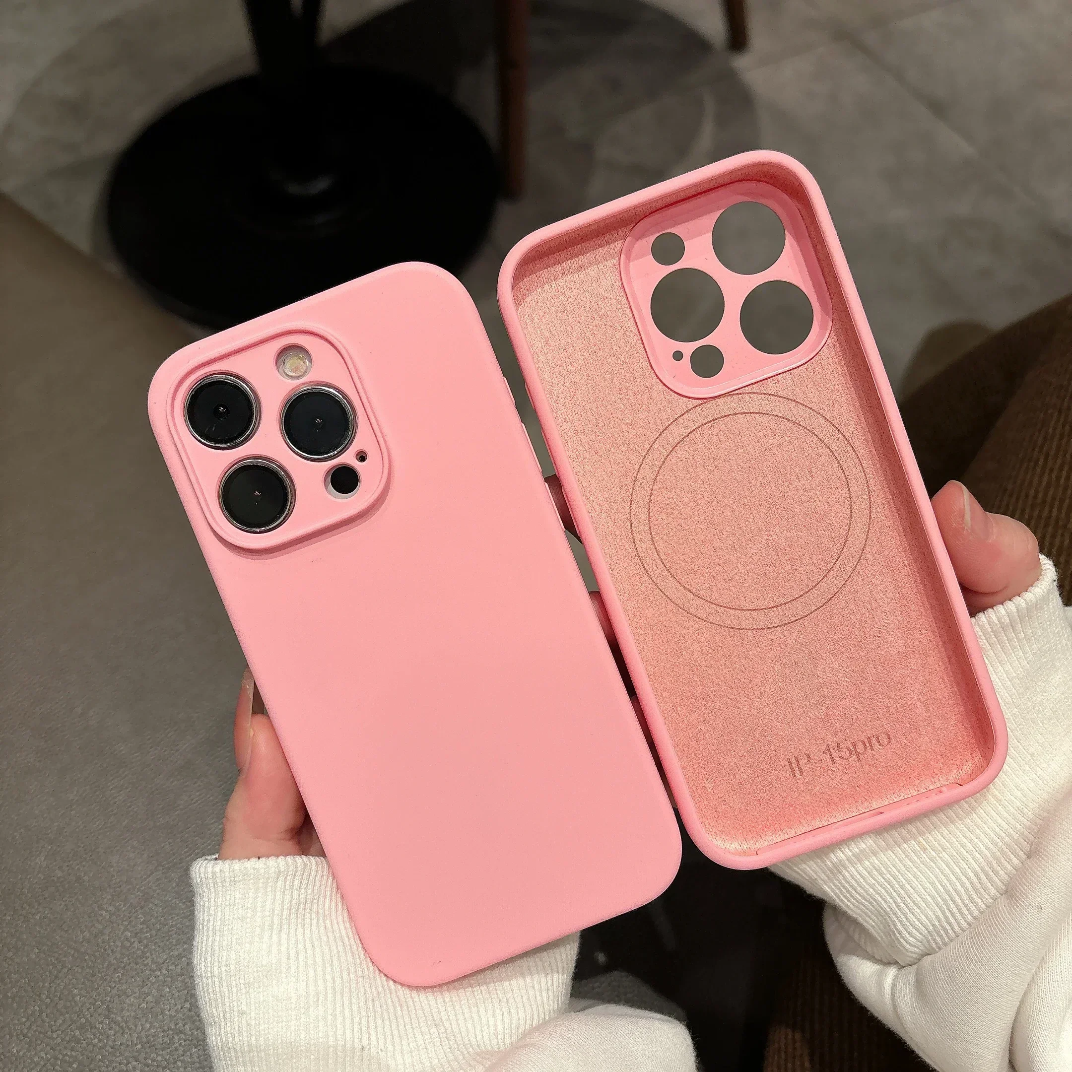 Capa De Celular Em Silicone Líquido (rosa Escuro Para Iphone 12 Pro), Magnética E Resistente A Impactos.