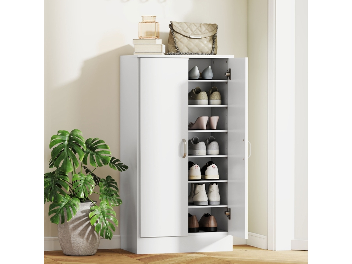 Sapateira Em Rattan Natural 120x35x106cm Com 3 Portas, 1 Gaveta E 5 Prateleiras, Punhos Metálicos E Pés De Madeira