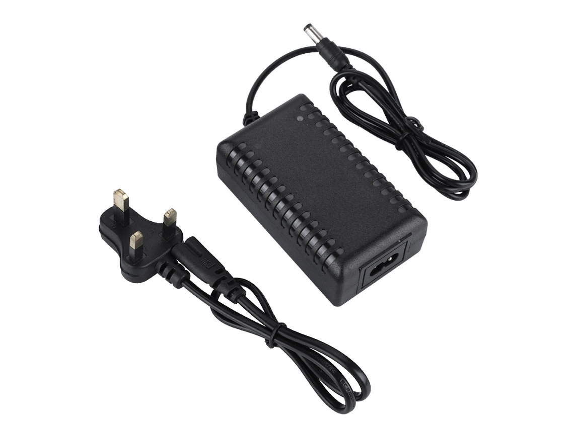 Adaptador De Energia Com Carga Rápida E Indicador De Carga