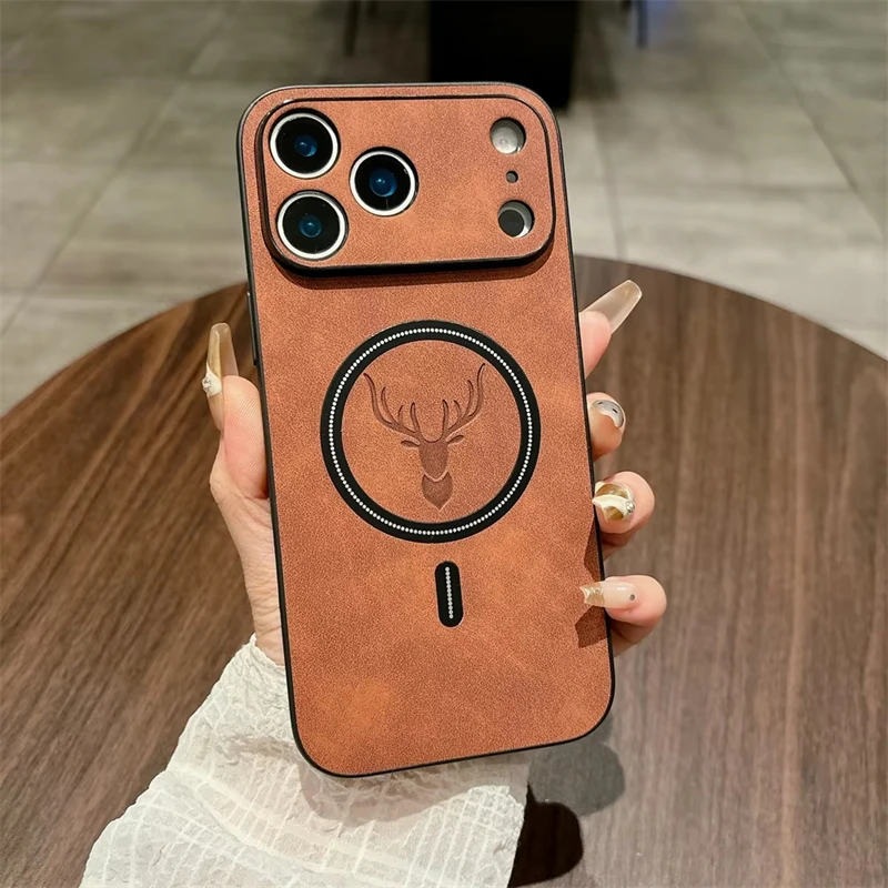 Capa Para Iphone 13 Em Couro Pu Marrom Com Estampa De Veado, Compatível Com Carregamento Sem Fio Magnético Magsafe.