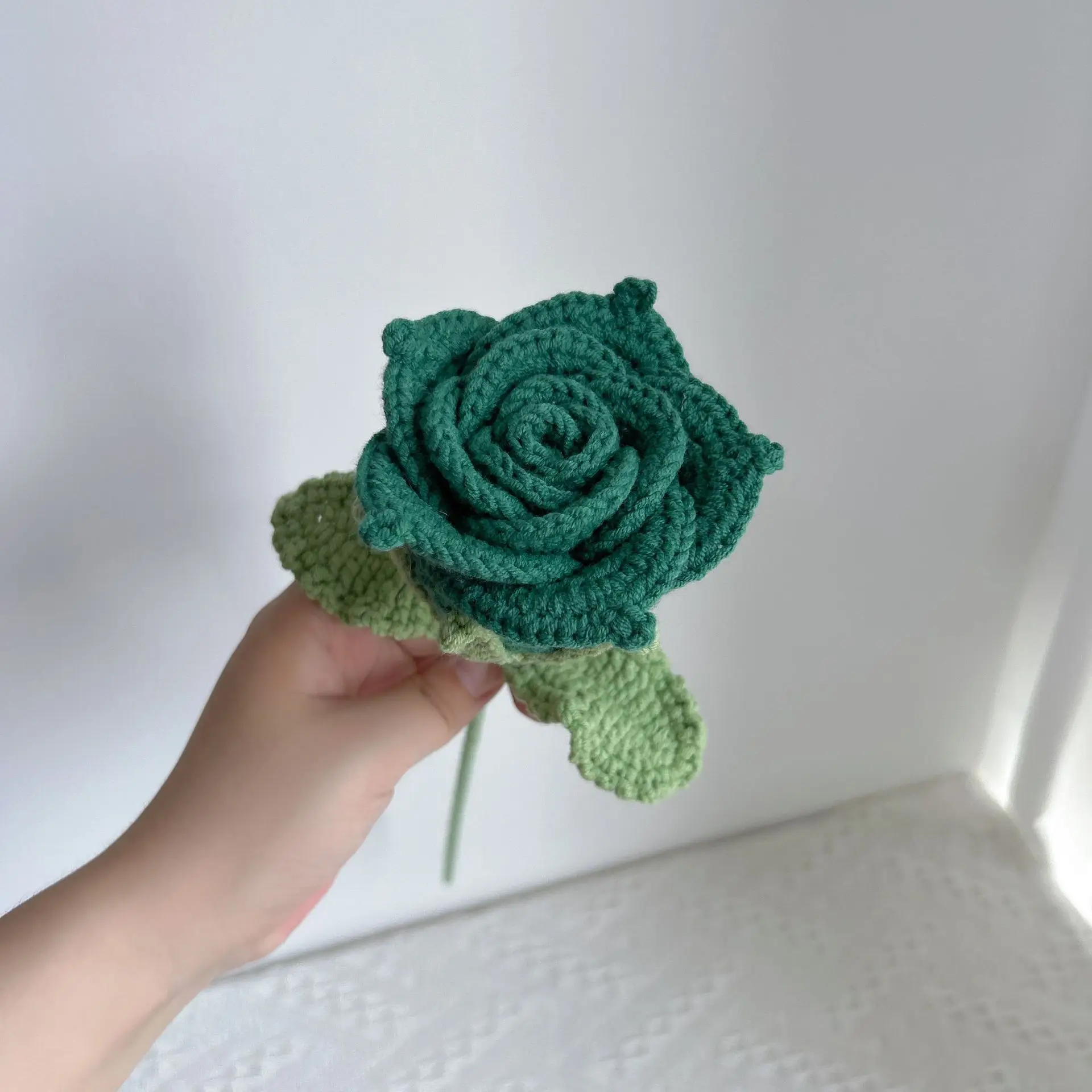 Lindos Buquês De Rosas De Crochê, Rosas Artificiais Feitas À Mão Para Decoração De Casa.