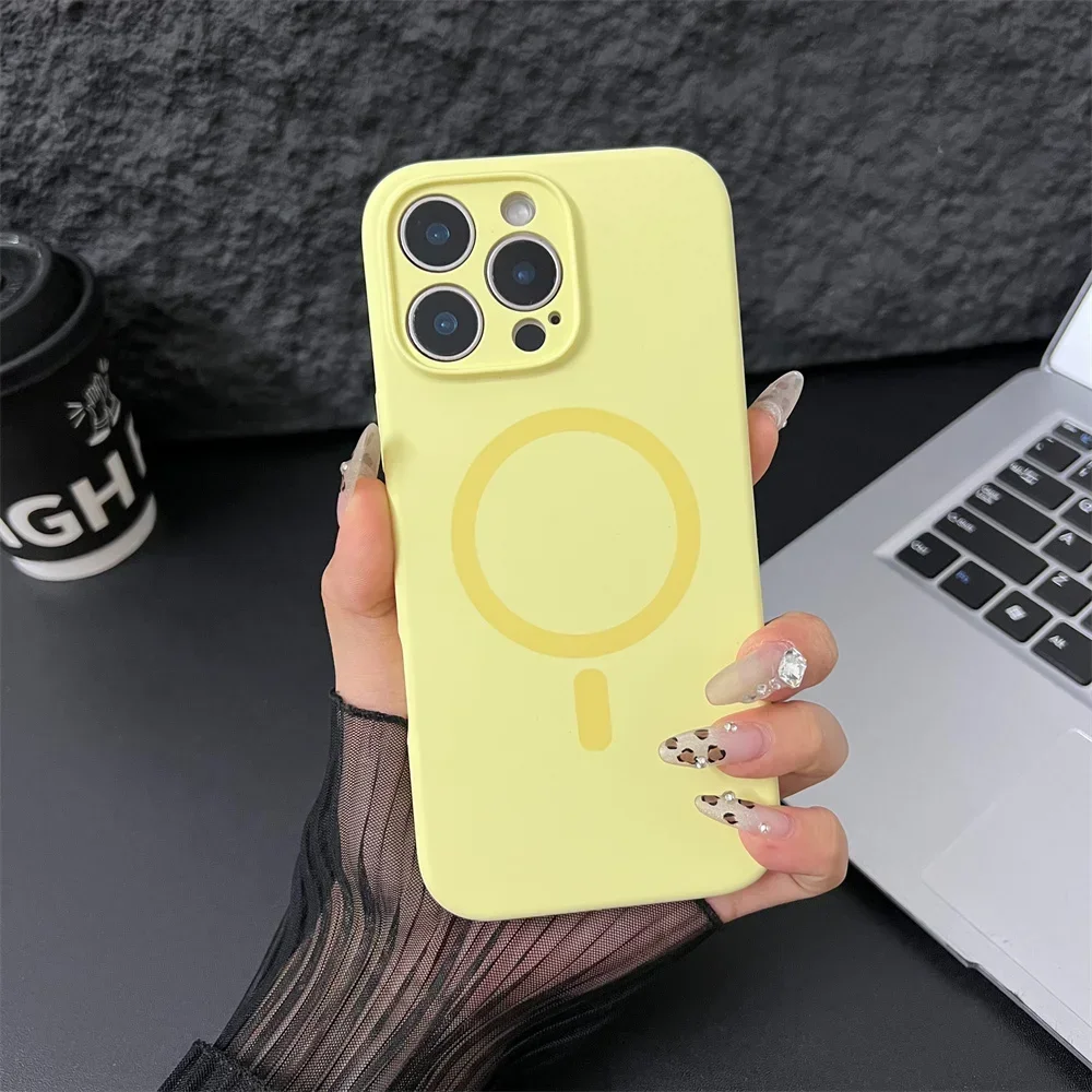 Capa Protetora Magnética Magsafe De Silicone Líquido Para Iphone (iphone 12, Amarela), Com Proteção Para A Lente.