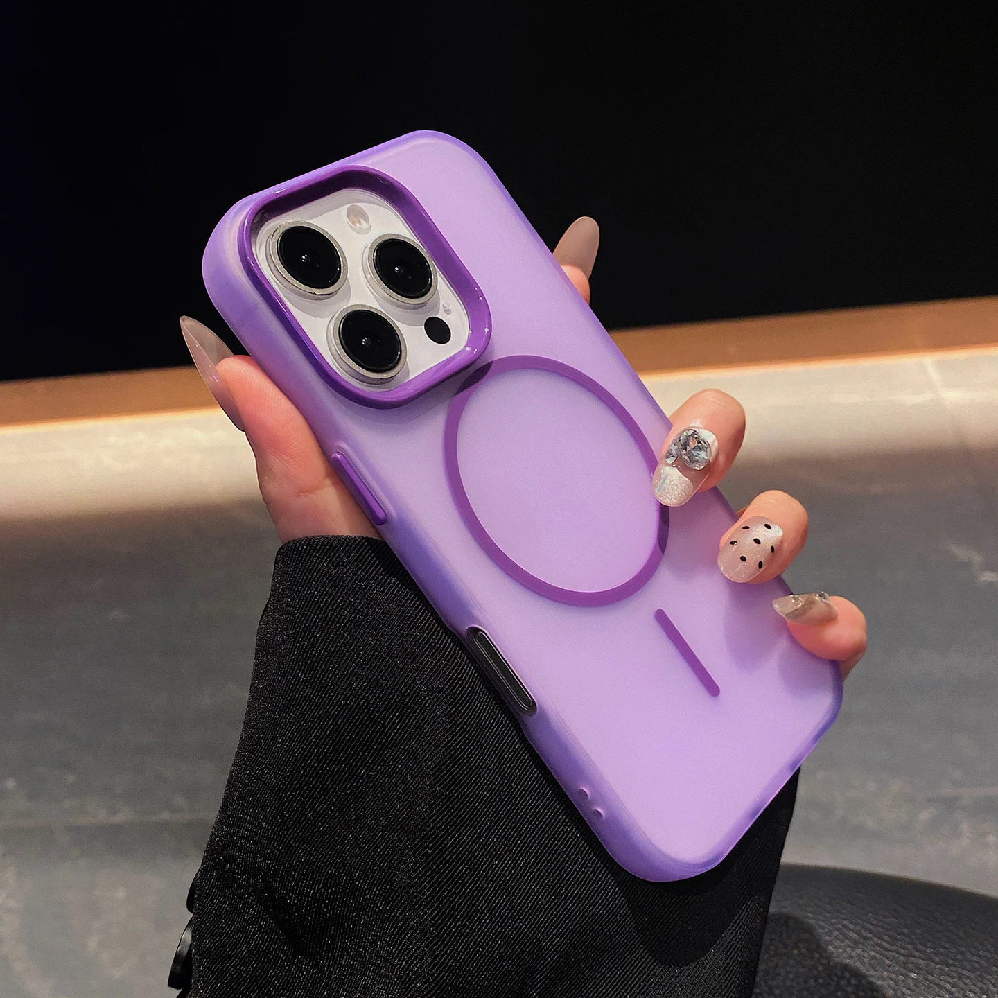 Capa Protetora Transparente Fosca Para Iphone 16 Plus (roxa) Com Carregamento Sem Fio