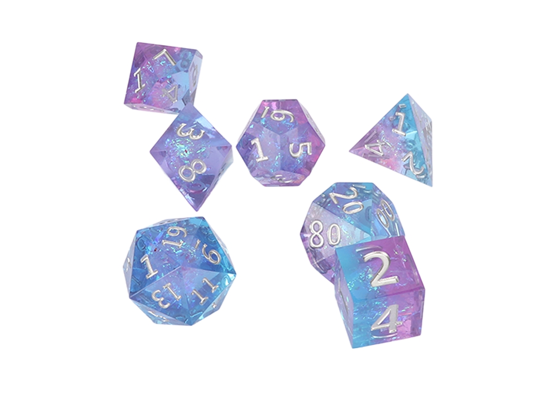 Conjunto de 7 dados de resina epóxi com bordas afiadas e números nítidos para jogos de tabuleiro.