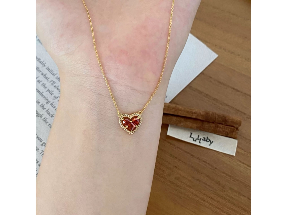 Colar com Pingente em Zircão Vermelho de Amor, em Prata 925 , Design Sofisticado e Luxo Leve MDUG (ouro)