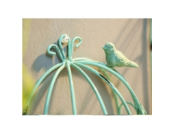 Casinha de Passarinho Retrô para Pendurar no Jardim, Decoração de Meia Casinha Passarinho com Vaso Flores, Pacote com 2 Unidades BRILVIBERA