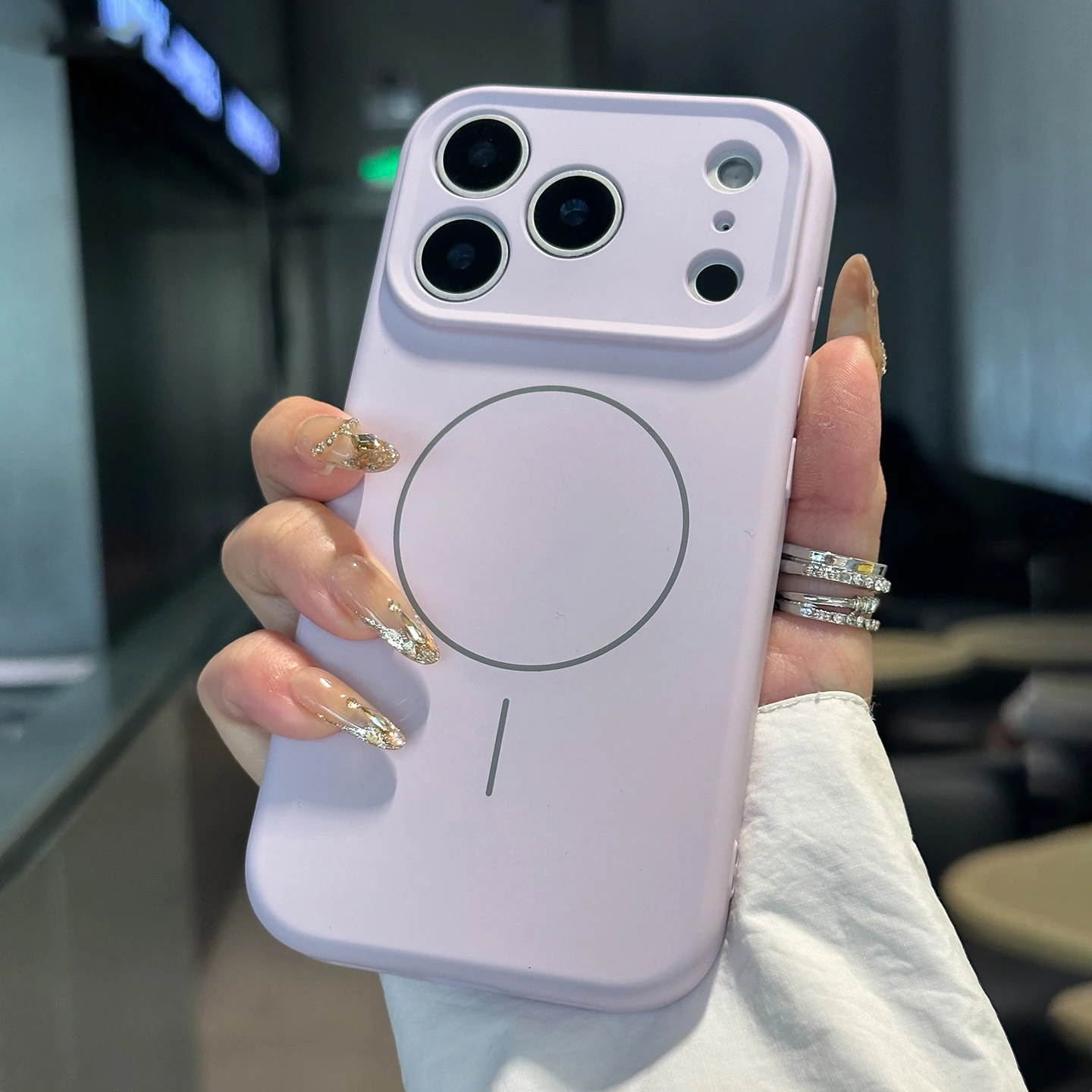 Capa De Celular Em Silicone Líquido Fosco (roxa) Para Iphone 17 Pro Max Com Função Magnética.