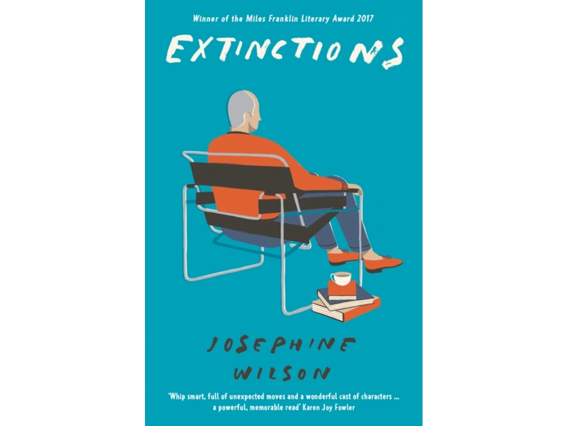Livro Extinctions de Josephine Wilson (Inglês)