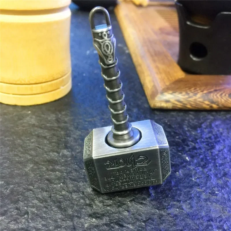 (prata B) Martelo De Metal Giratório Anti-stress