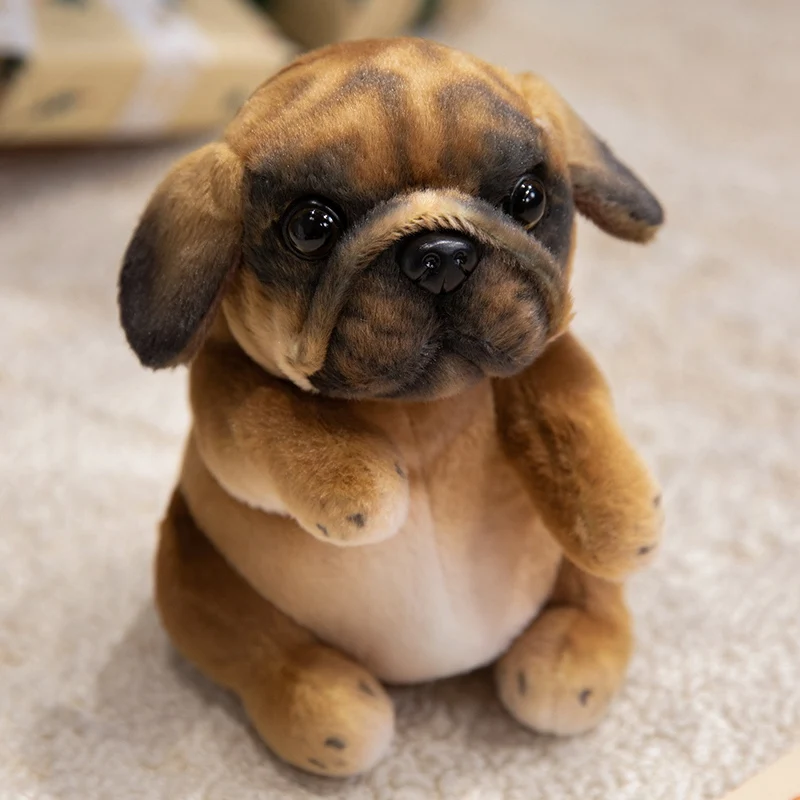 Brinquedo de Pelúcia Realista de Cachorrinho Sentado, Fofo e Macio. MDUG (pug Marrom de 20 Cm)