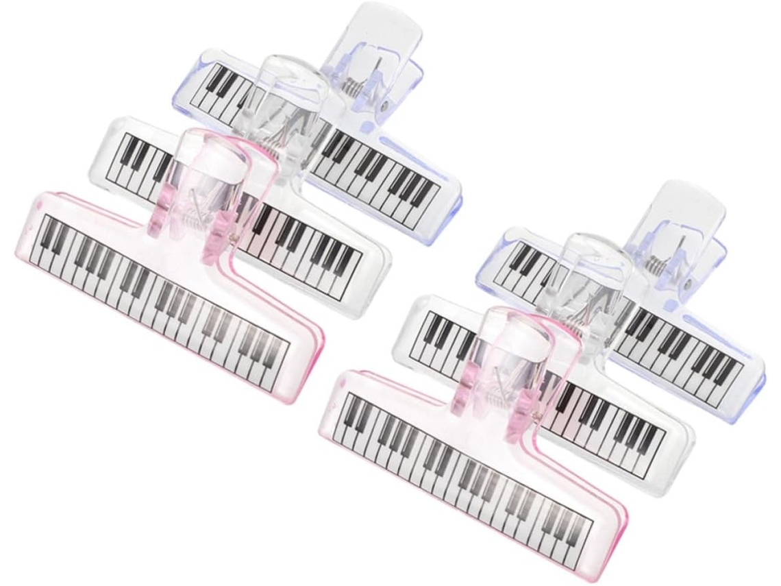 Conjunto de 6 porta-partituras para piano em acrílico transparente, elegantes e com ótima aderência, ideais para uso.