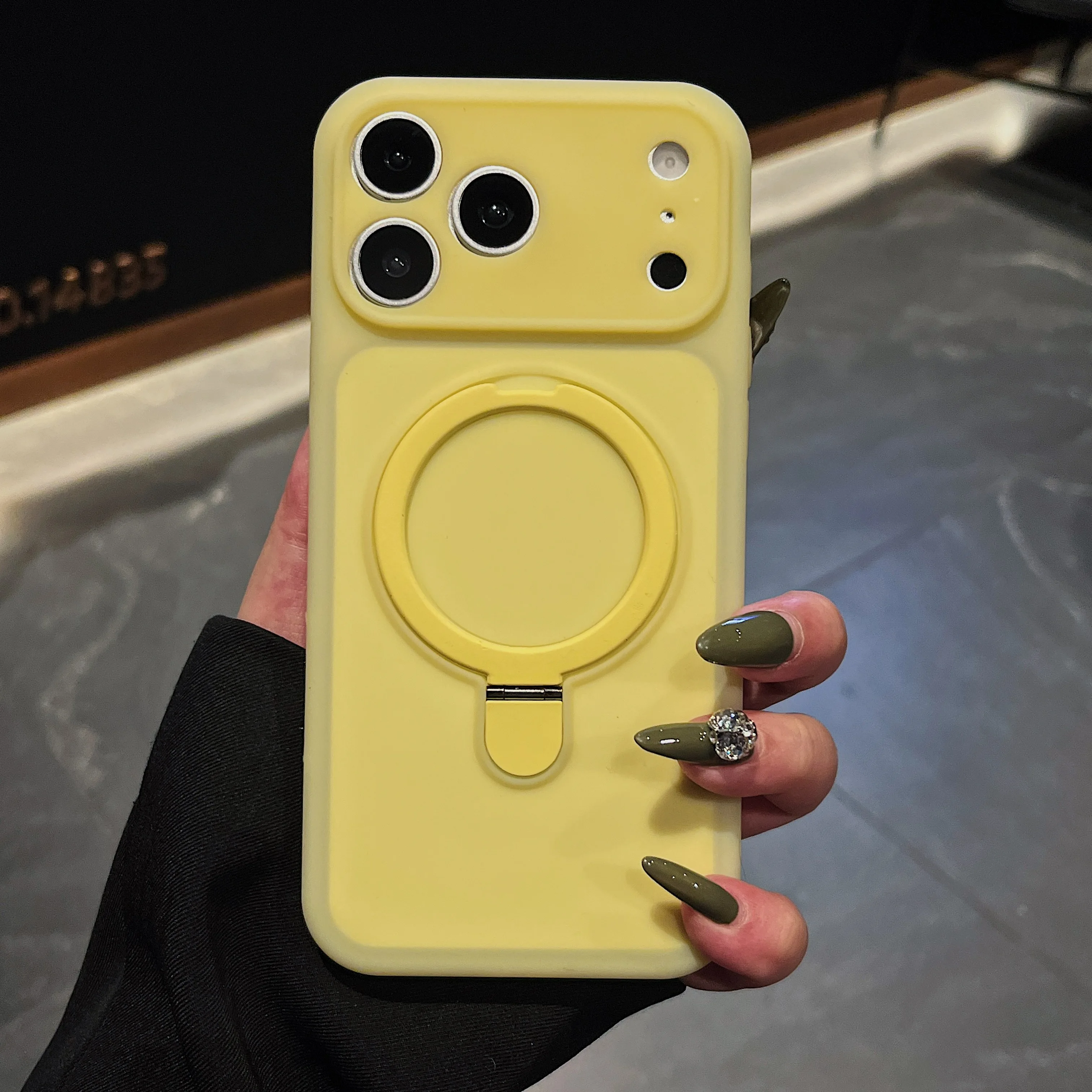 (iphone 16) Capa Protetora De Silicone Líquido Macio Com Suporte, Função Magnética E À Prova De Choque.