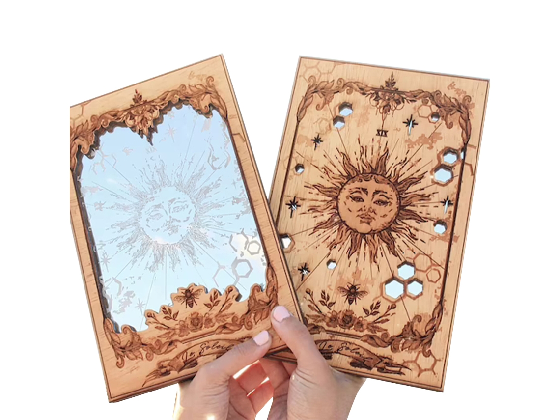Espelho de Tarot em Madeira S/MARCA
