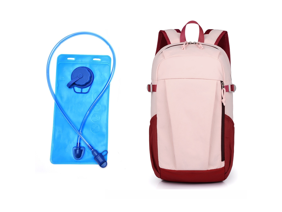 Mochila (rosa com reservatório de água) para atividades gratuitas, simples e práticas.