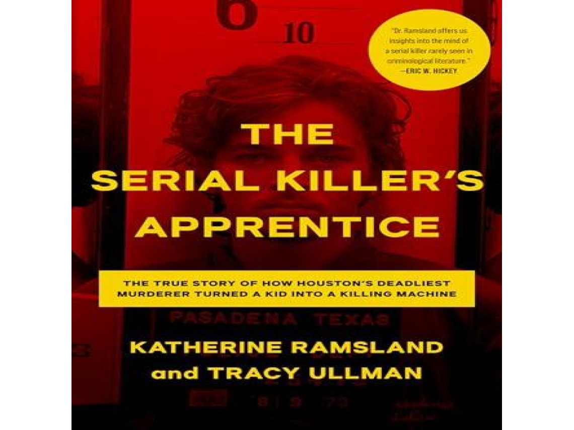 Livro Serial Killers Apprentice de Tracy Ullman (Inglês)