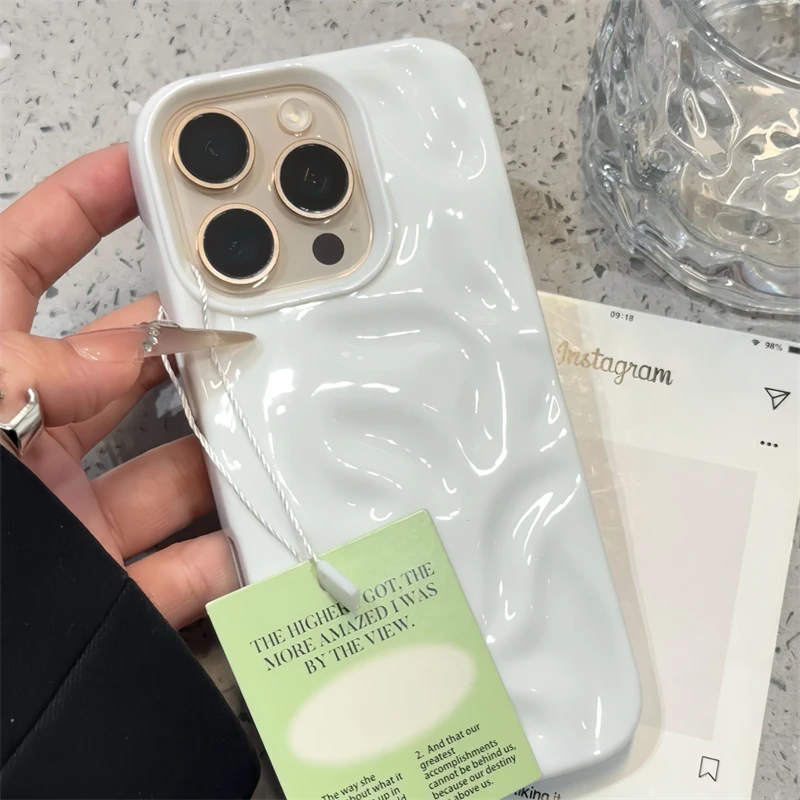 Capa Para Celular (iphone 12) Com Textura Enrugada 3d, Feita De Silicone Macio.