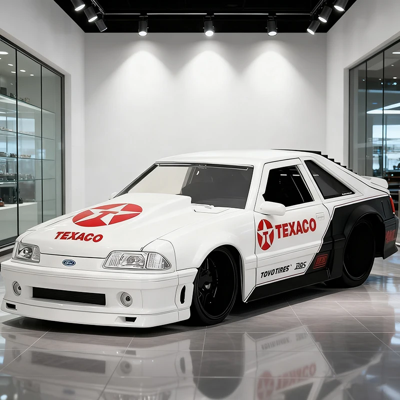 (branco) Modelo De Carro Em Liga Metálica Na Escala 1:24 E Modelo De Carro De Brinquedo
