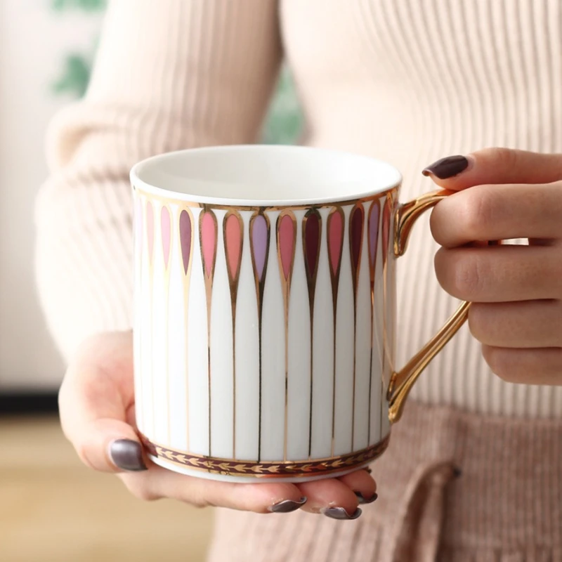 Caneca de Café/escritório Nórdica de Luxo, Pintada À Mão com Detalhes Dourados . MDUG (rosa, 450 Ml)