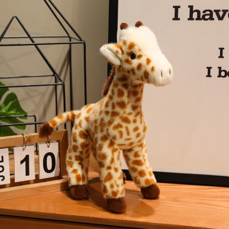 (Dourada, 25 cm) Brinquedo de pelúcia de girafa realista e fofa em estilo anime com design animado.