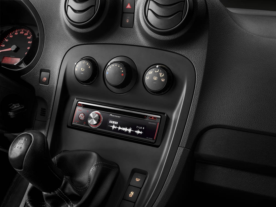Autorrádio PIONEER DEH-X8700BT (Bluetooth Mãos Livres - 1 USB - 50 x4W)