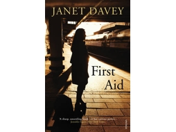 Livro First Aid de Janet Davey (Inglês)