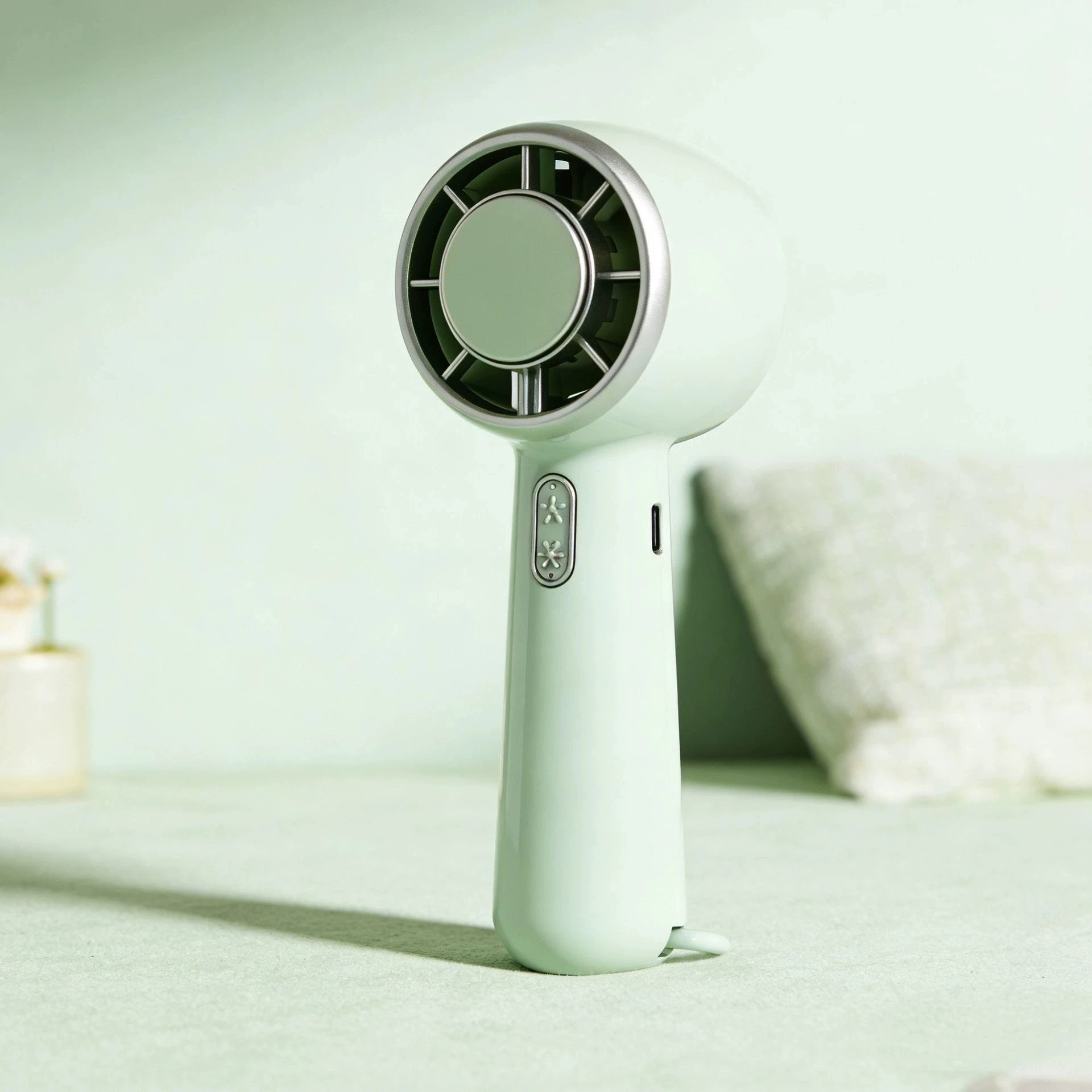 Ventilador de Turbina MDUG Recarregável com Bateria 1200mah