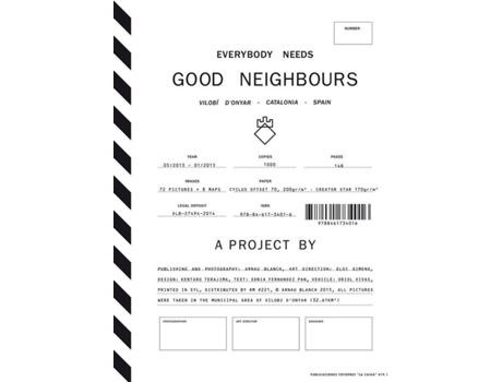 Livro Everybody Needs Good Neighbours de Arnau Blanch Vilageliu (Espanhol)