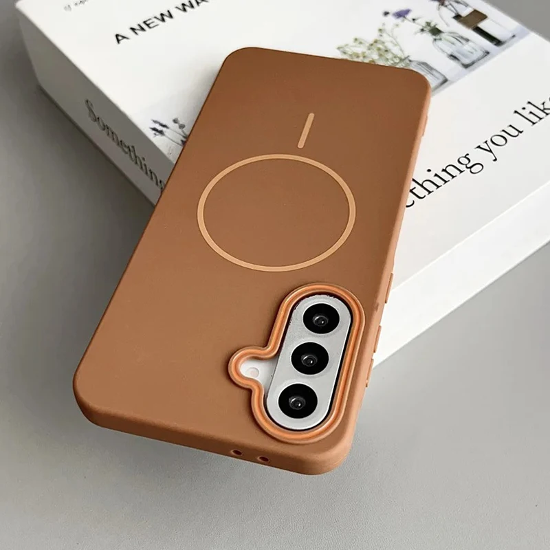 Capa Magnética Fosca Para Celular Samsung (galaxy S25 Marrom), Compatível Com Carregamento Sem Fio.