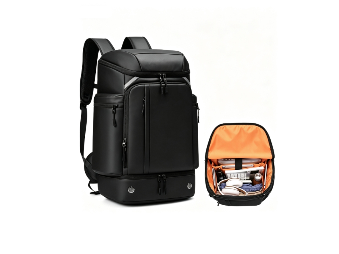 Mochila De Viagem Preta O Compartimento Inferior Para Sapatos É Impermeável, Resistente E Comporta Um Laptop.