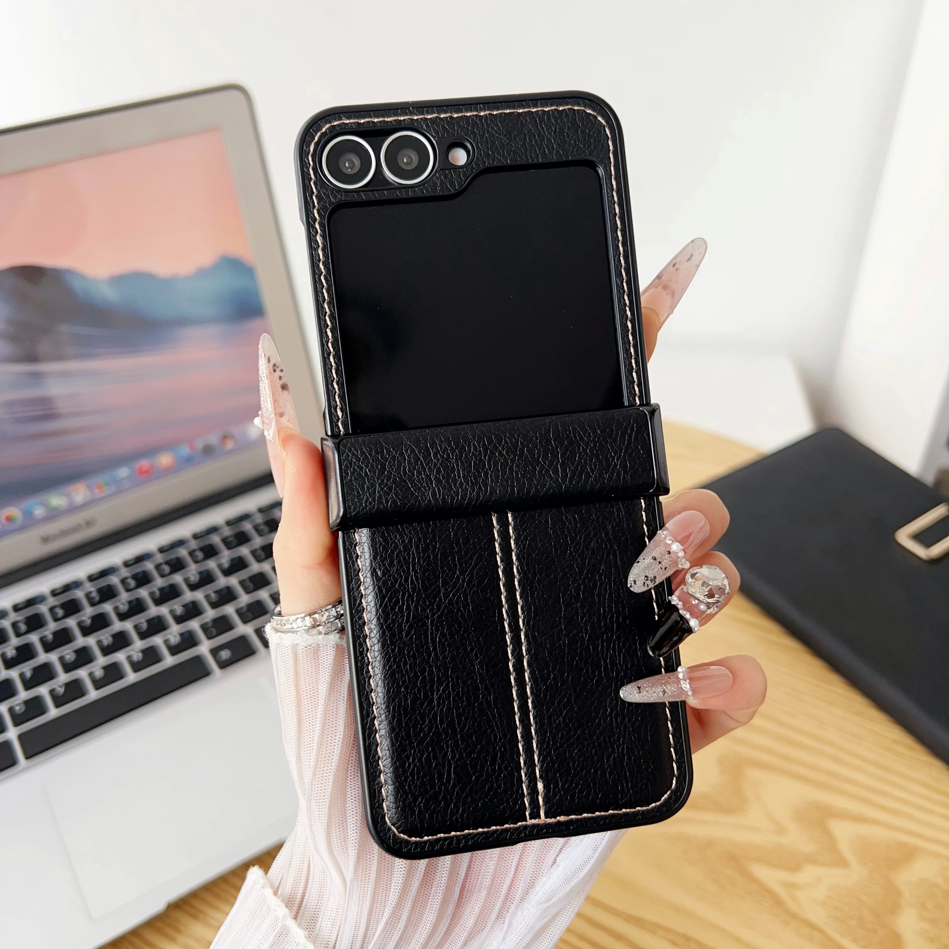 (preto, Galaxy Z Flip4) Capa Flip Para Celular Estilo Retrô, Com Textura De Couro, Feita De Material Pu Resistente A Quedas.