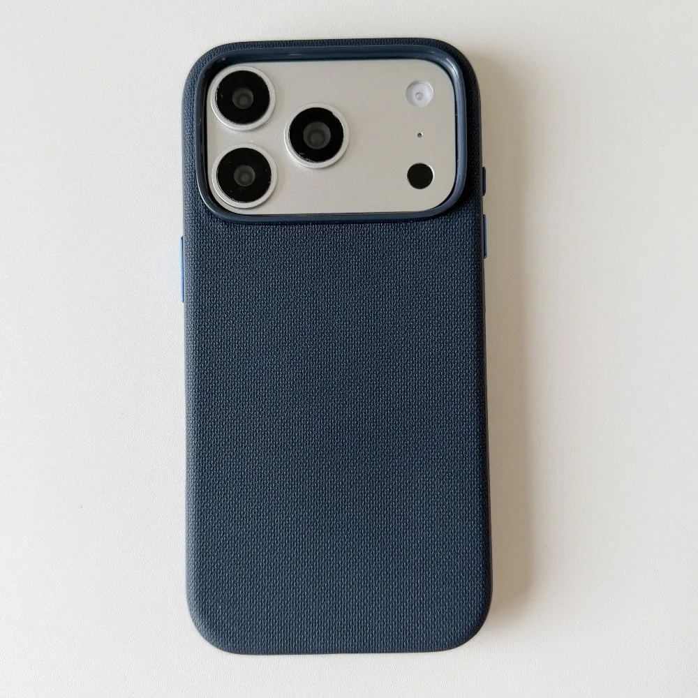 Capa Para Celular Com Moldura Macia E Textura Trançada (azul, Iphone 17 Pro Max), Durável E Resistente A Impactos.