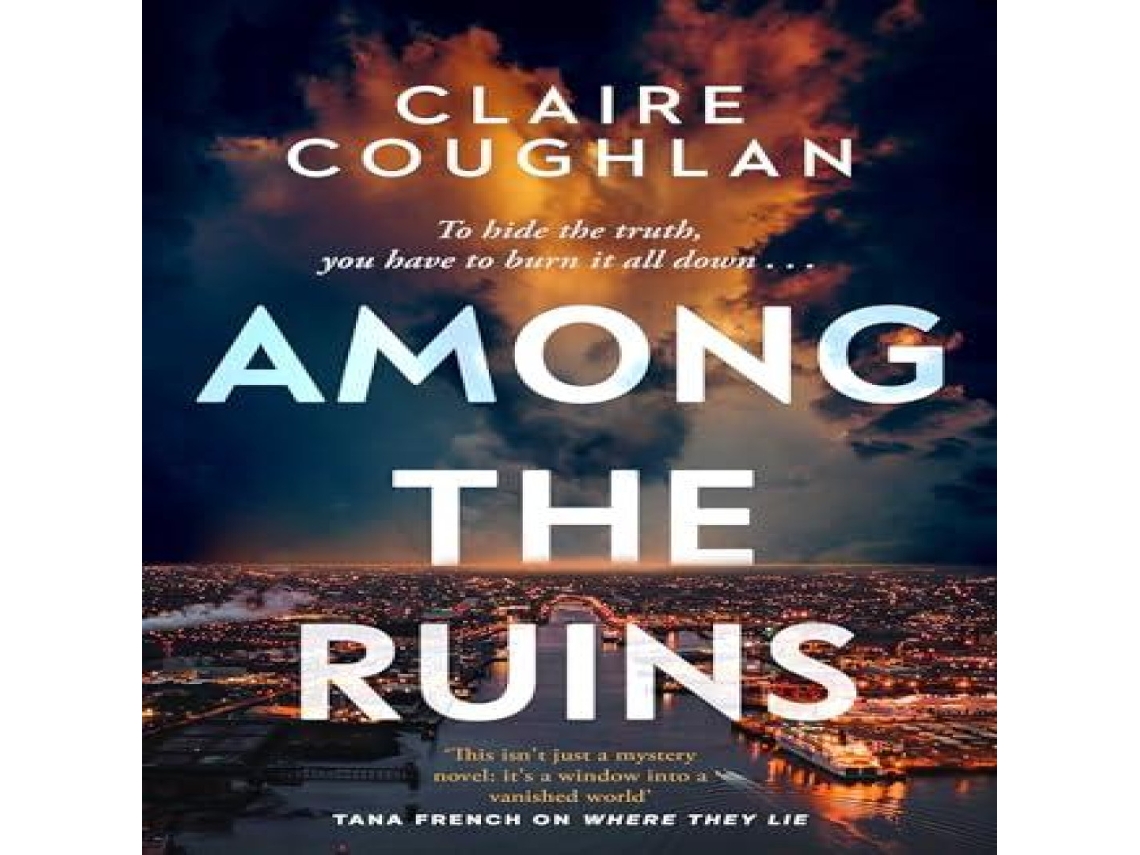 Livro Among the Ruins de Claire Coughlan (Inglês)