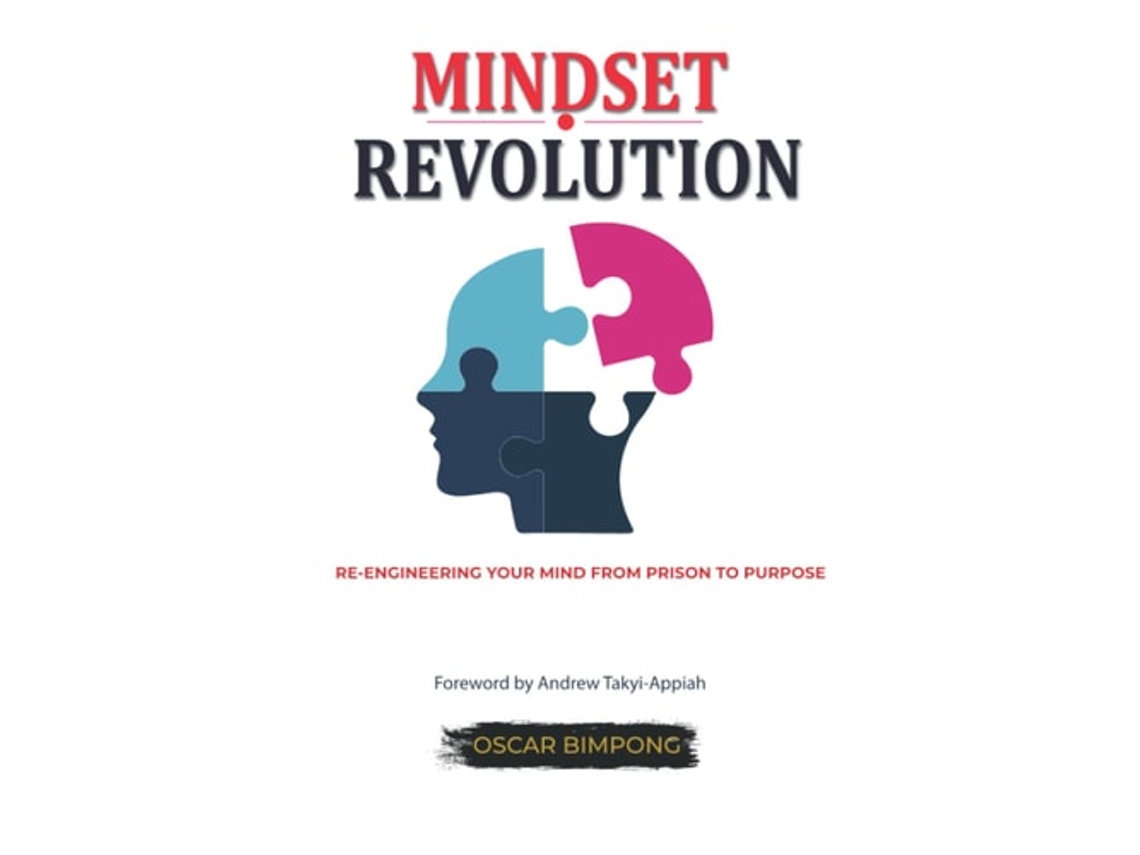 Livro Mindset Revolution de Oscar Bimpong (Inglês)